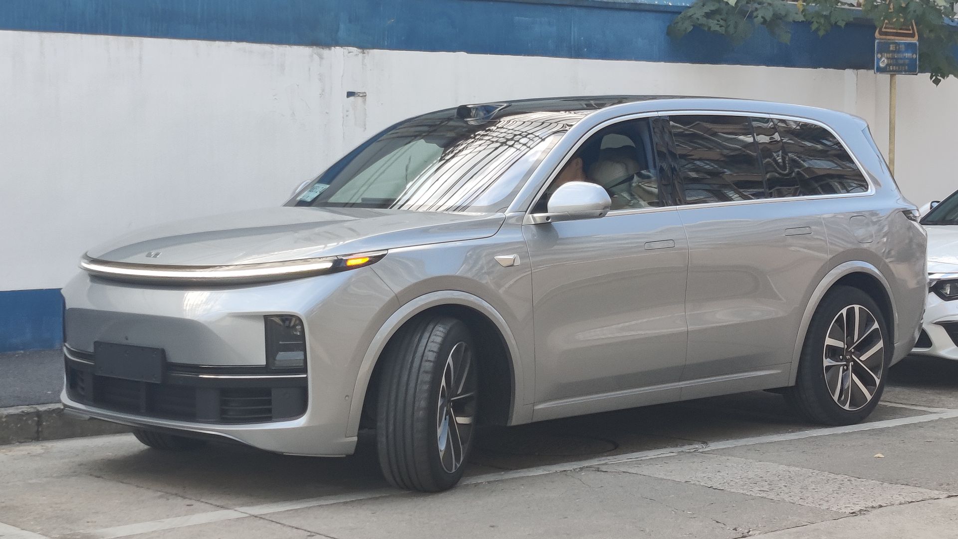 File:Li Auto L9 2022102501.jpg