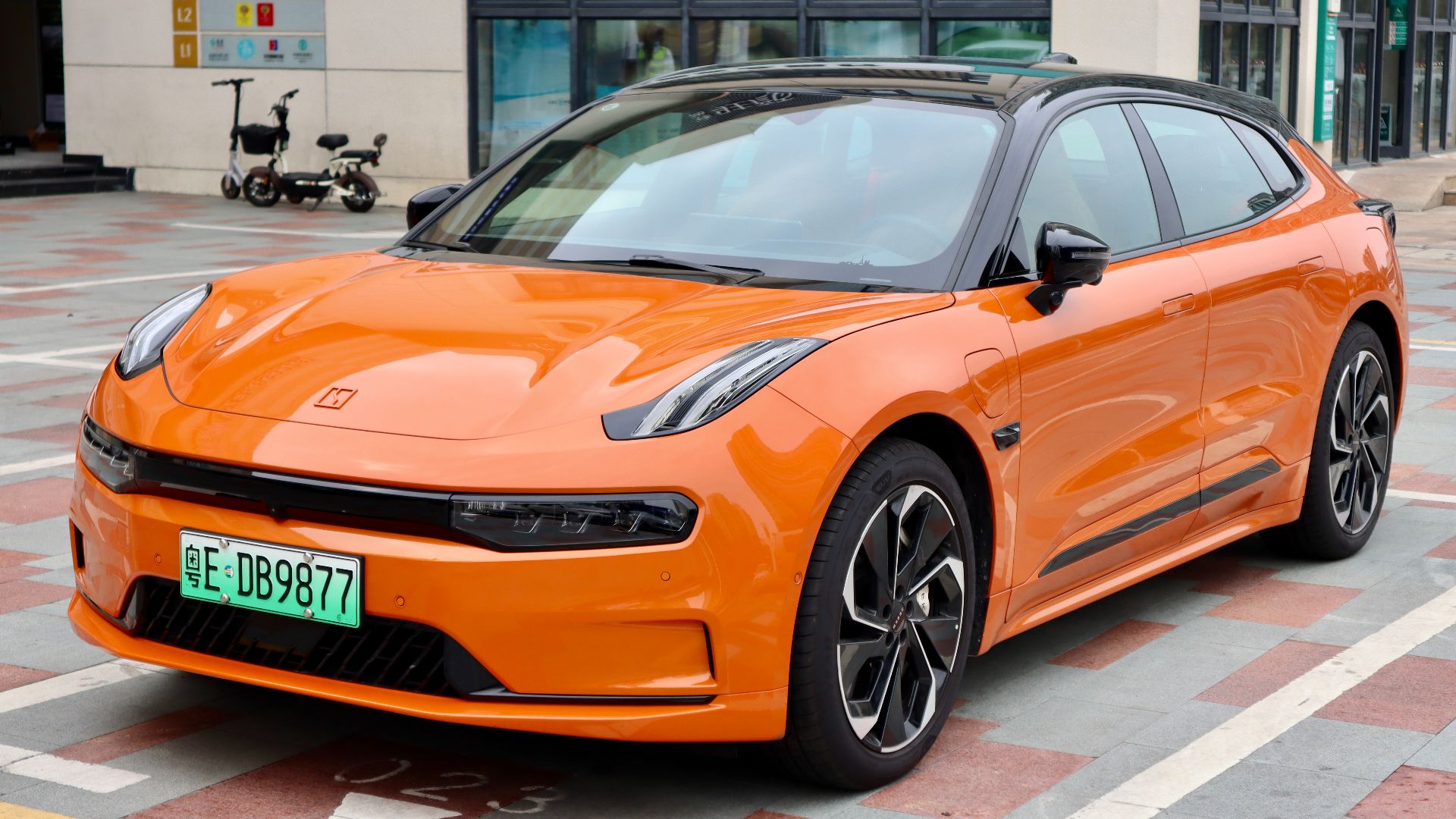 File:2022 Zeekr 001 (front).jpg