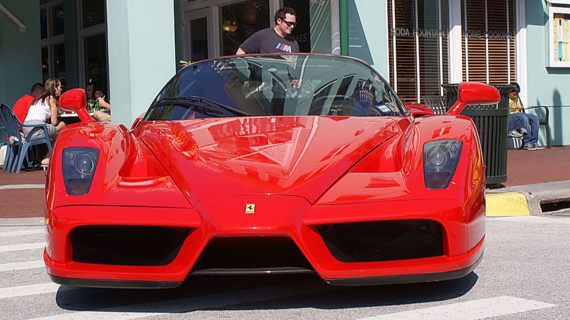 File:Ferrari Enzo 2002 Headon CECF 9April2011 (14600274772).jpg