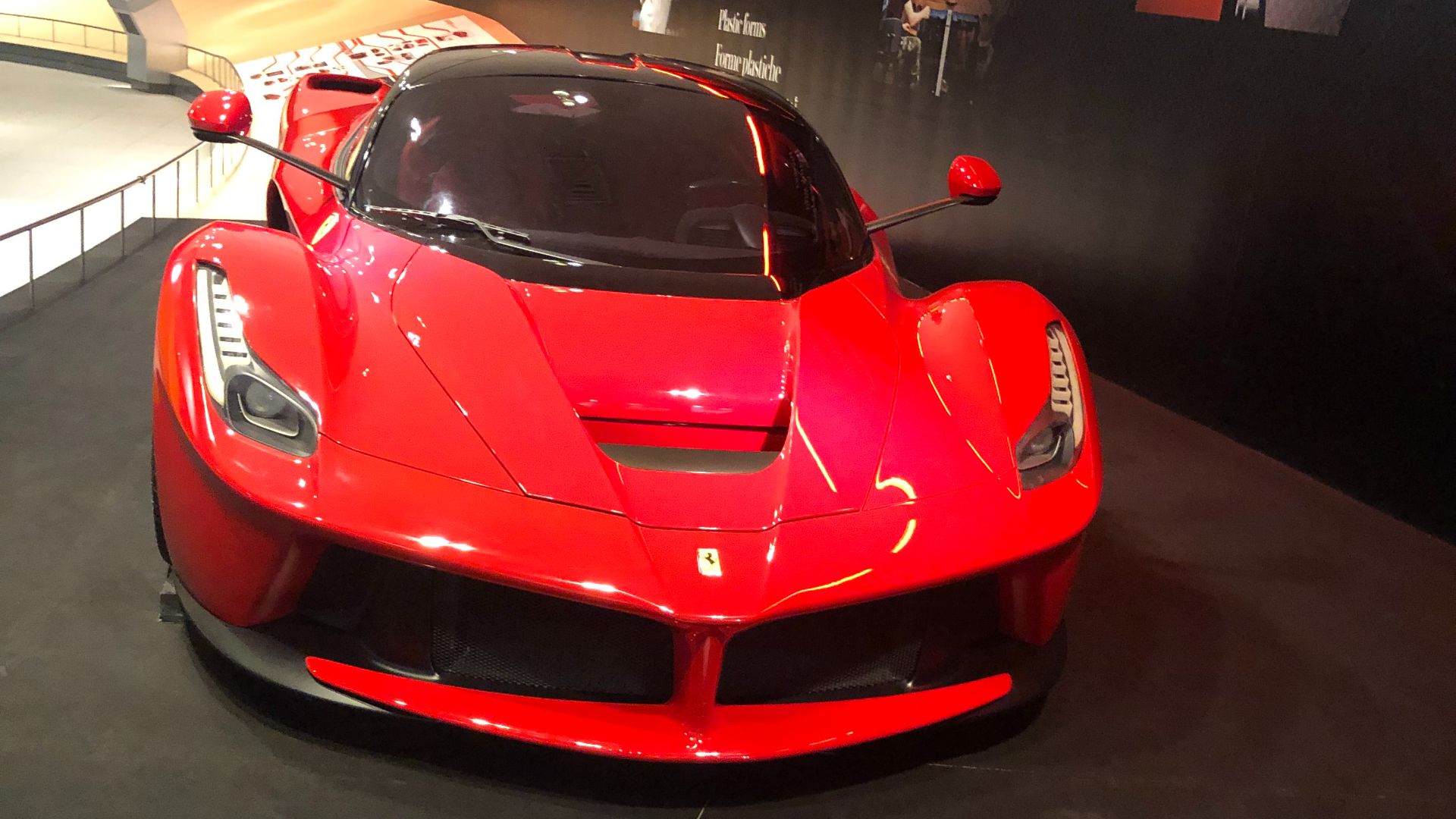 File:2013 LaFerrari in Ferrari World Abu Dhabi.jpg
