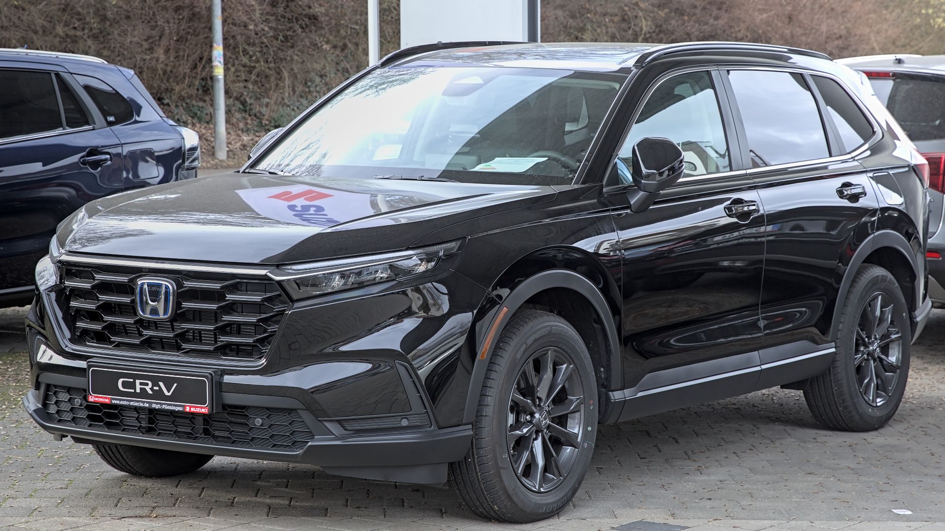 File:Honda CR-V (6th generation) hybrid 1X7A1956.jpg