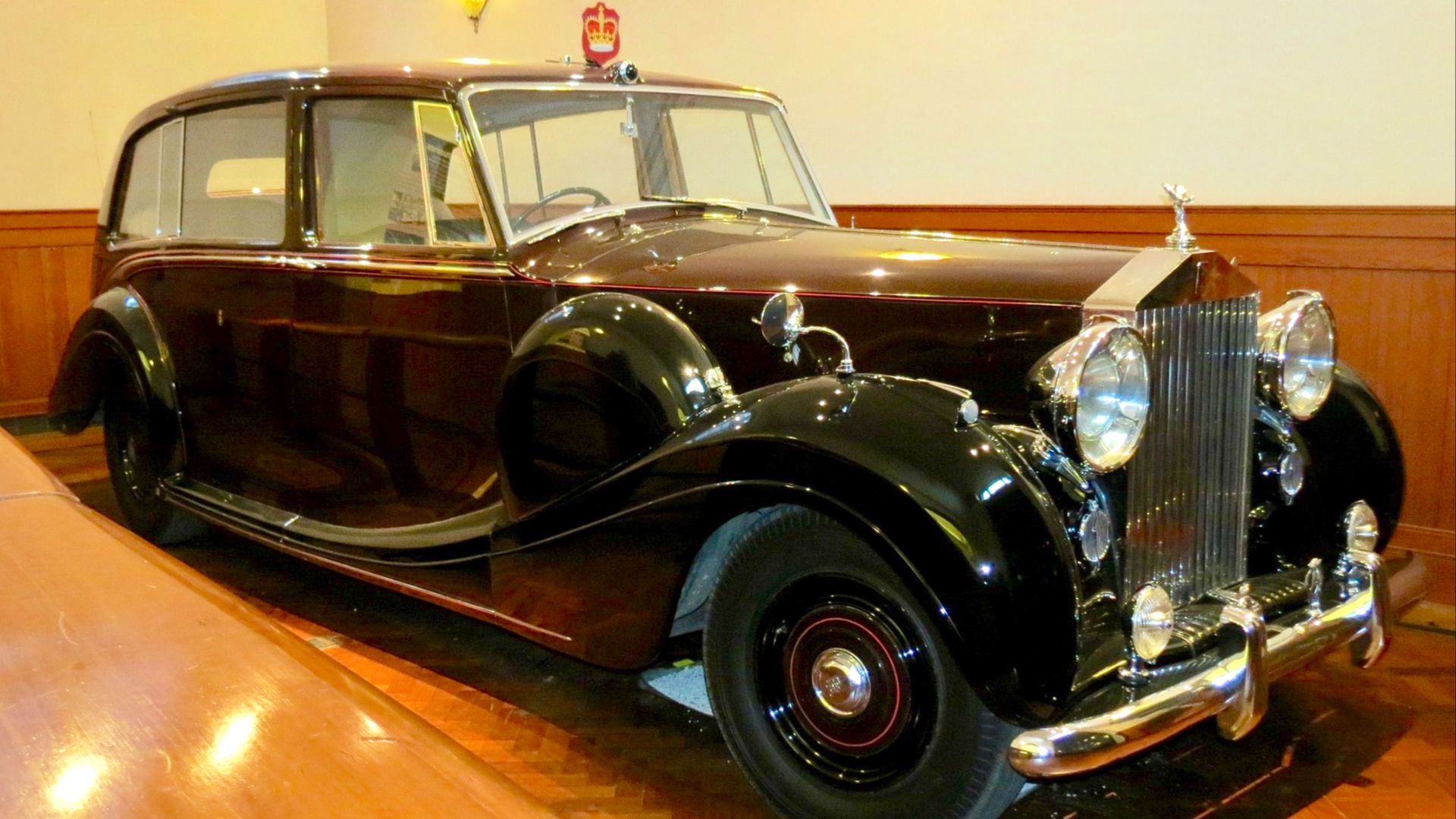 File:Rolls Royce Phantom IV, chassis 4AF2.jpeg