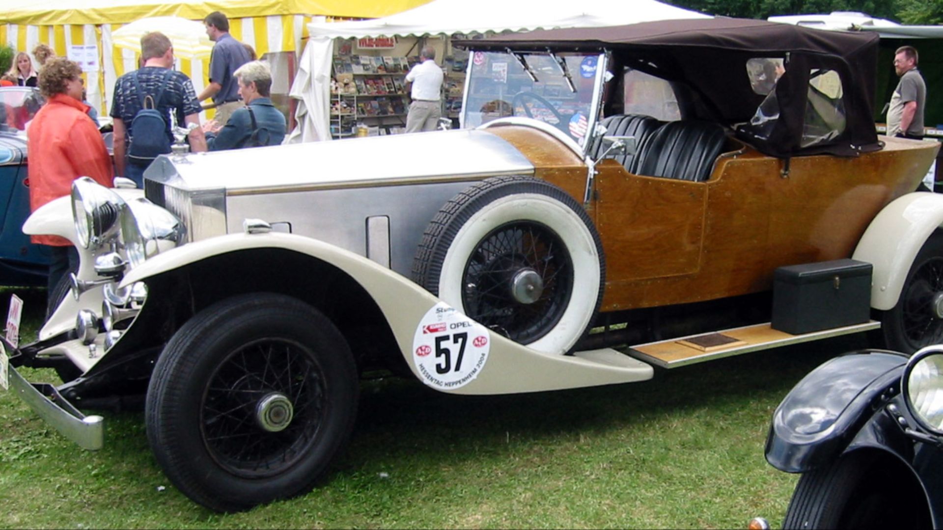 File:Rolls-Royce wood.jpg