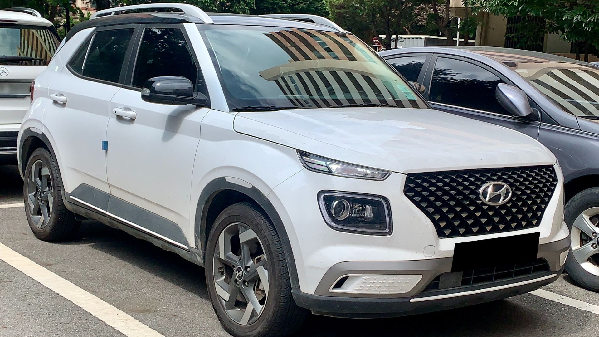 File:00 hyundai venue 1.jpg