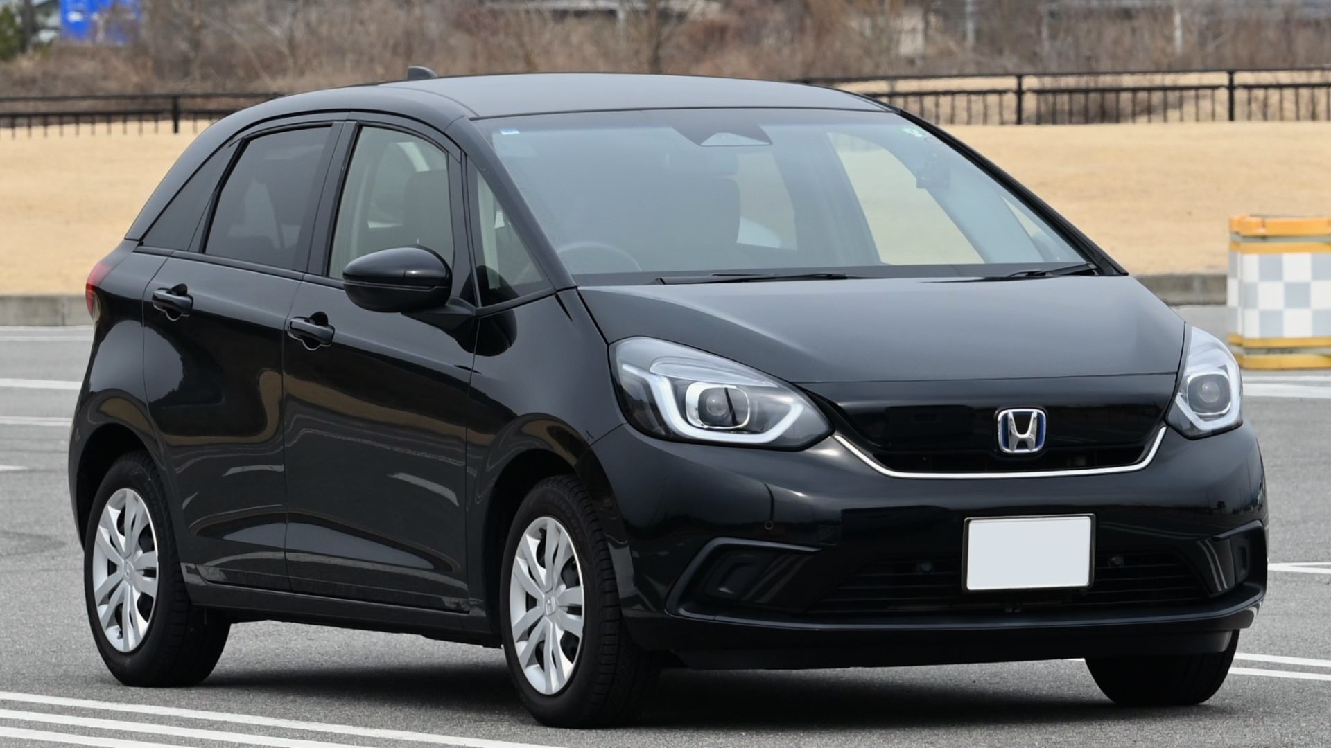 File:2020-2022 Honda Fit e-HEV Home.jpg