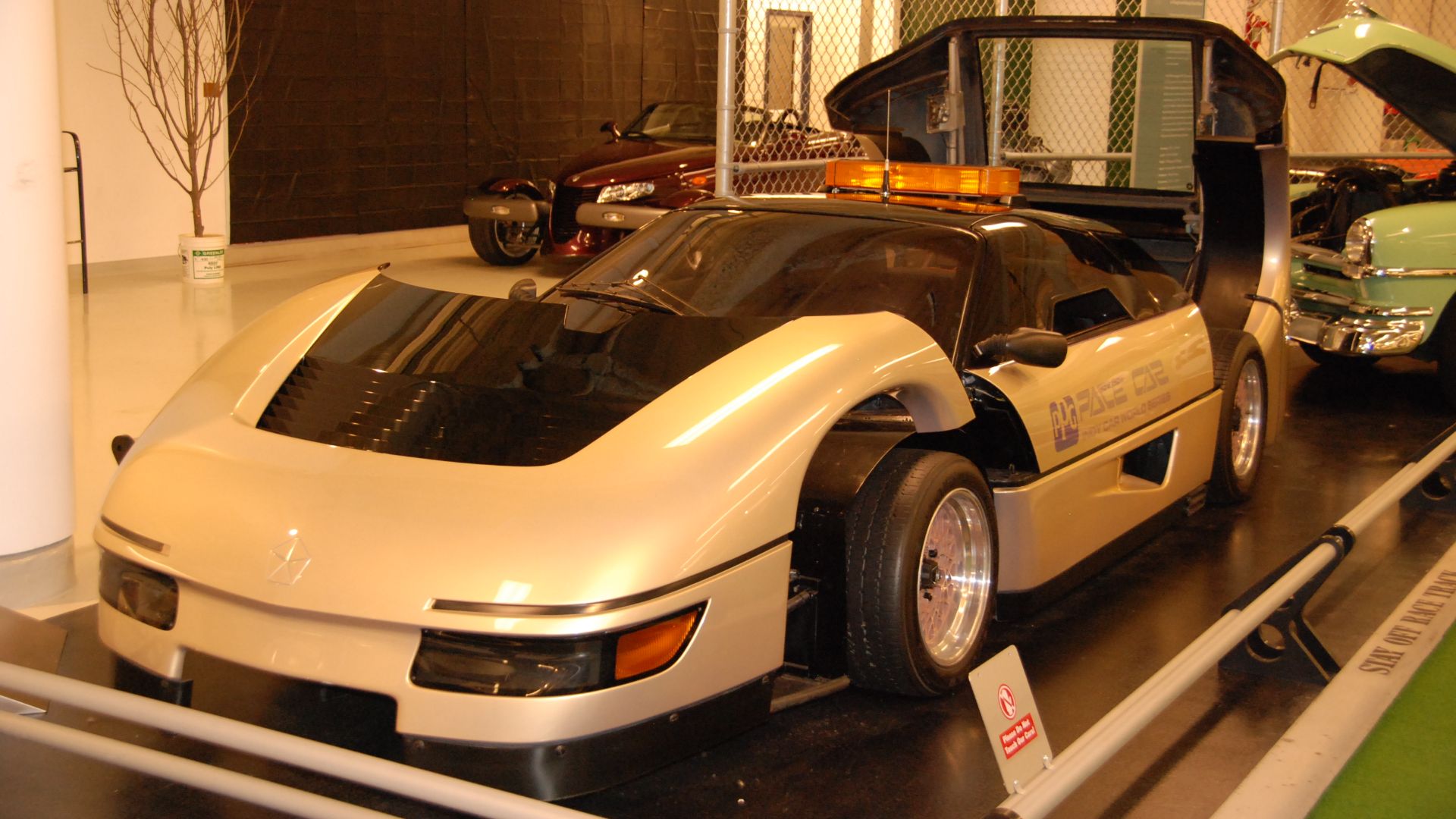 File:PPG pace car for Indy Car World Series --Walter P Chrysler Museum 10-23-2010 199 N.jpg