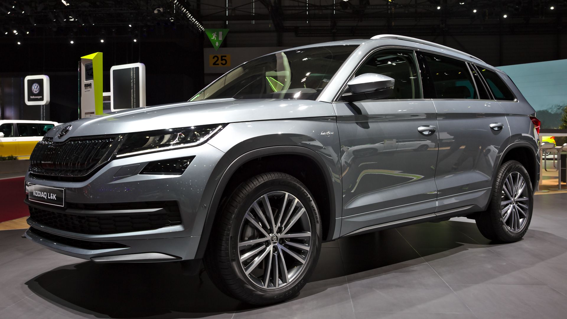 File:Skoda Kodiaq LK 1 Genf 2018.jpg