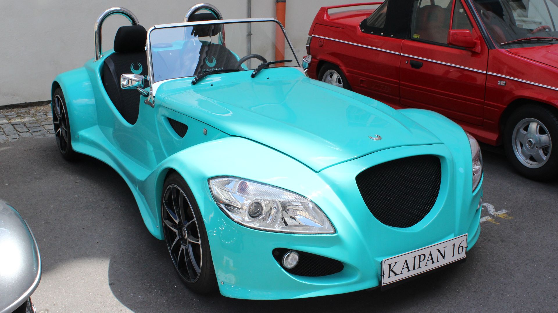 File:Praha, Fakulta dopravní ČVUT v Praze, Český kabriolet a kupé v průběhu století (40).jpg