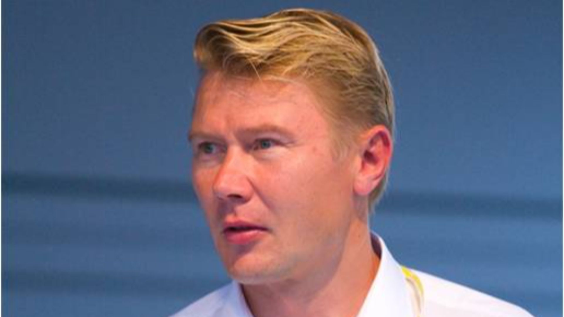 File:Mika Hakkinen DTM Norisring 2009.jpg