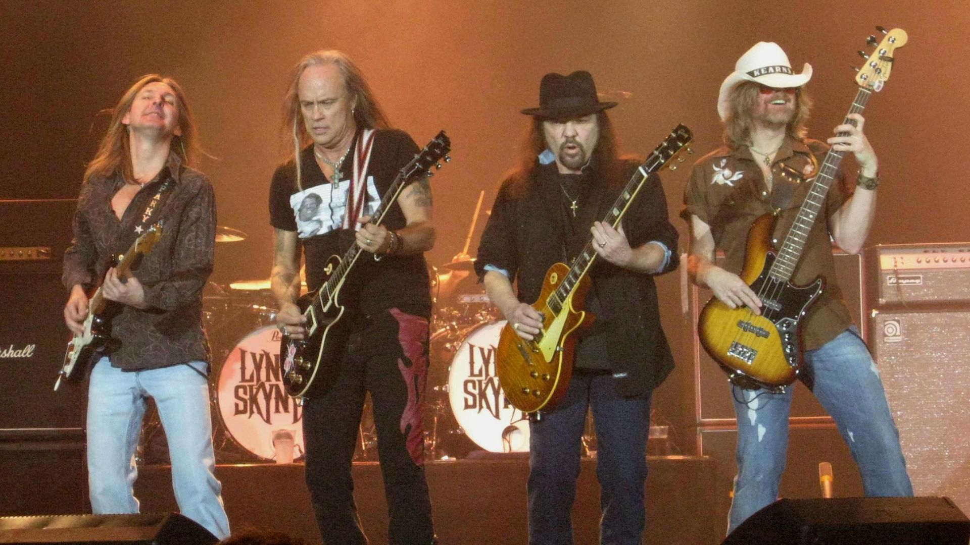 File:Lynyrd Skynyrd CIA Cardiff 2010.jpg