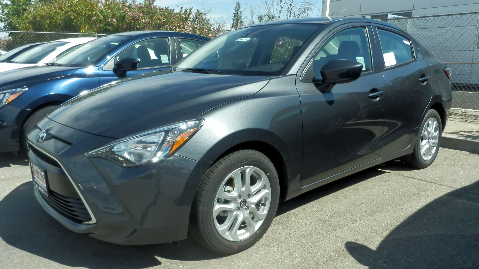 File:Toyota Yaris iA P4250824.jpg