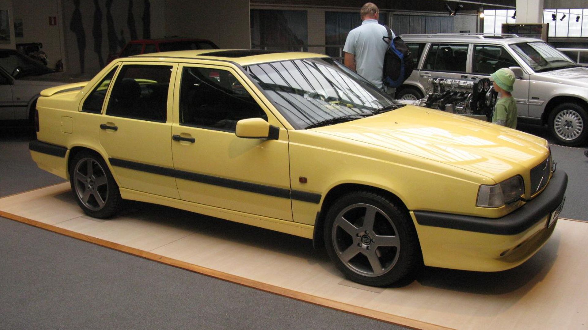 File:Volvo 850 T-5R (6047244221).jpg
