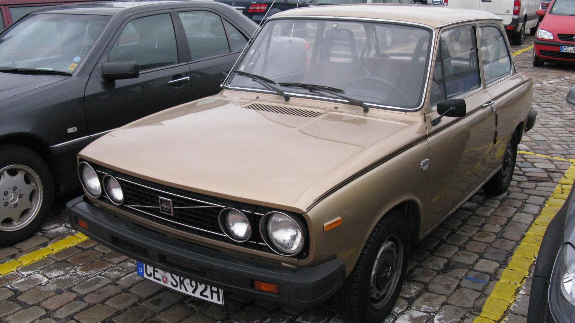 File:Volvo 66 (5454565130).jpg