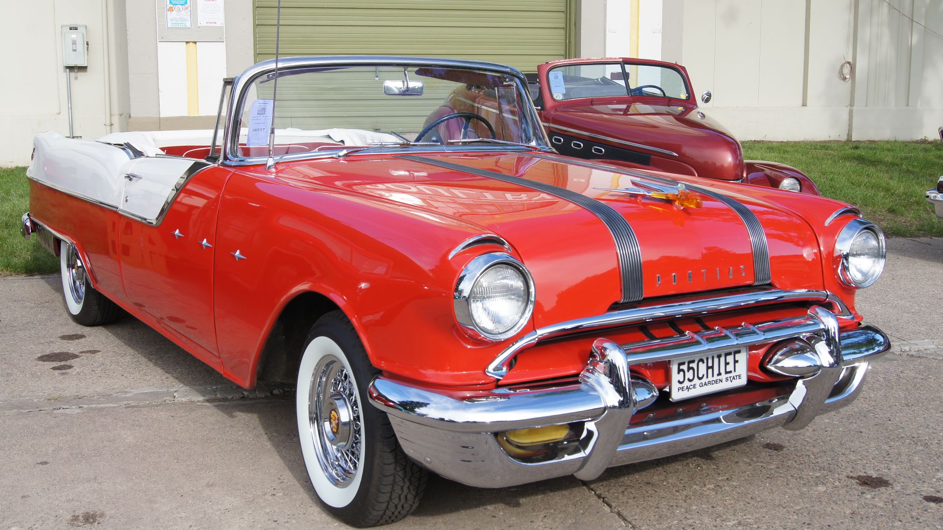 File:1955 Pontiac Chieftain Convertible (14483061584).jpg