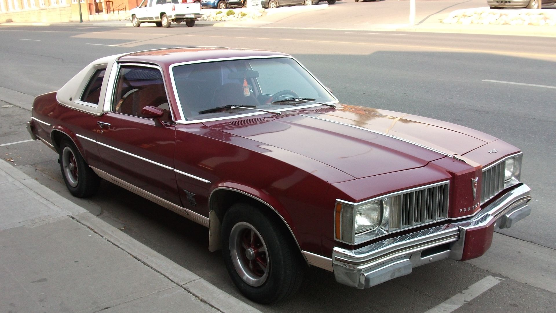 File:1978 Pontiac Phoenix SJ (3951508367).jpg