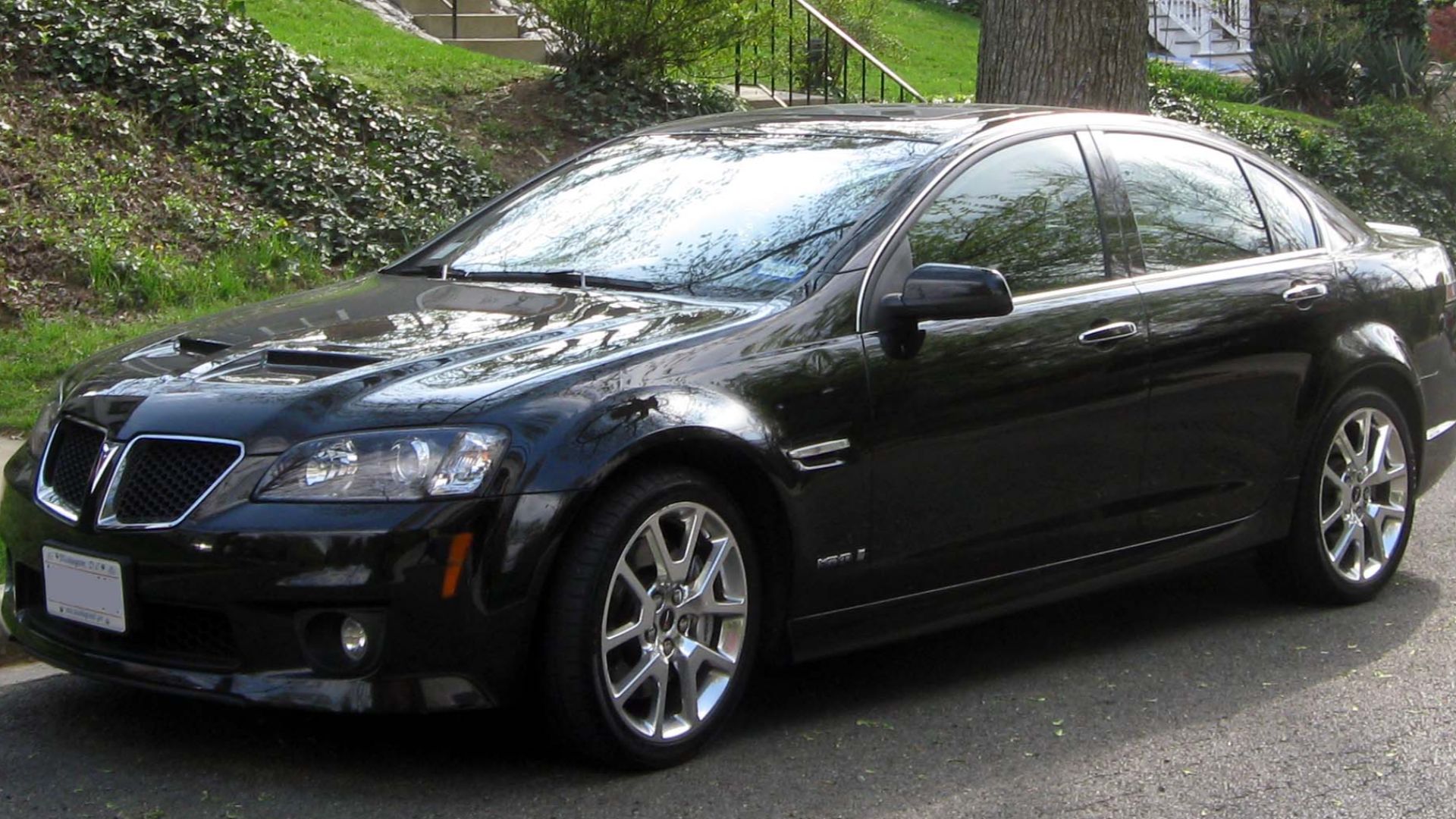 File:Pontiac G8 GXP -- 03-31-2012.JPG