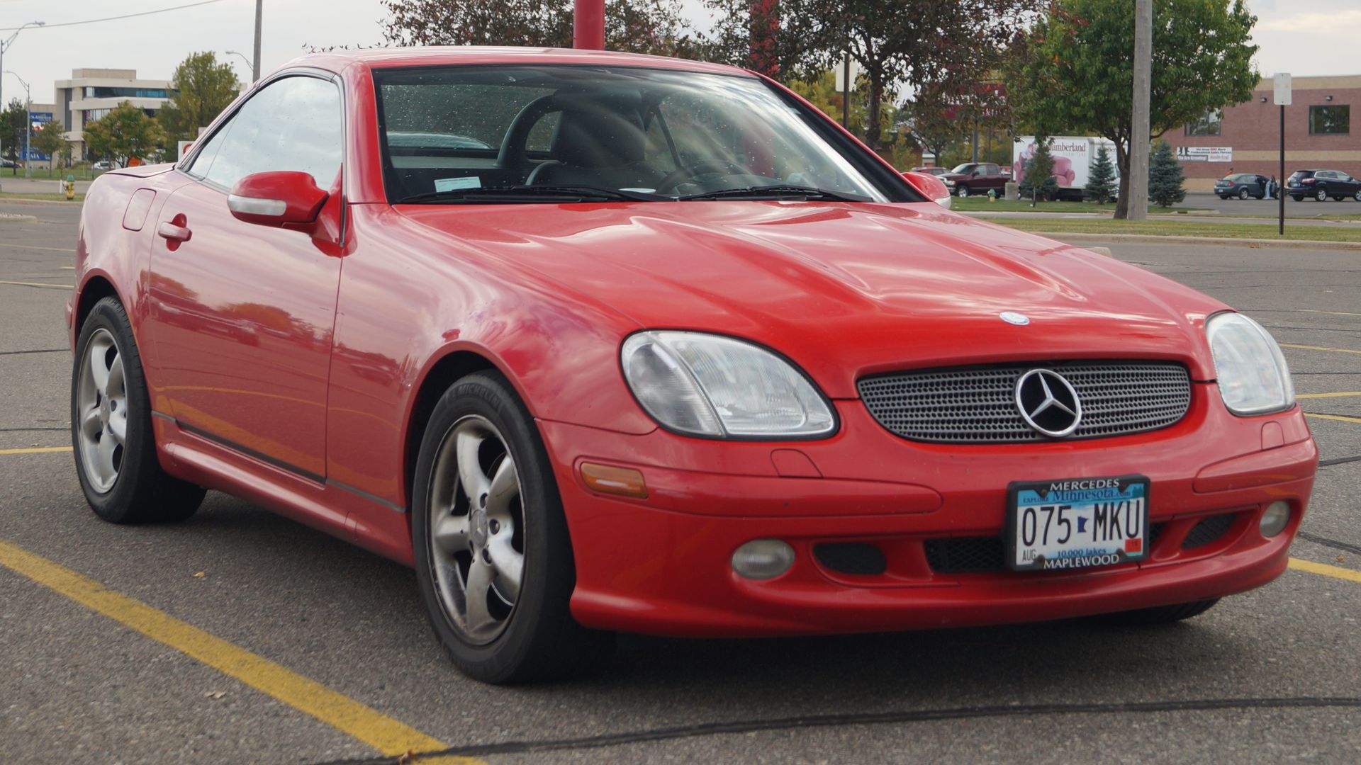 File:2001 Mercedes Benz SLK 320 (22093222921) (cropped).jpg