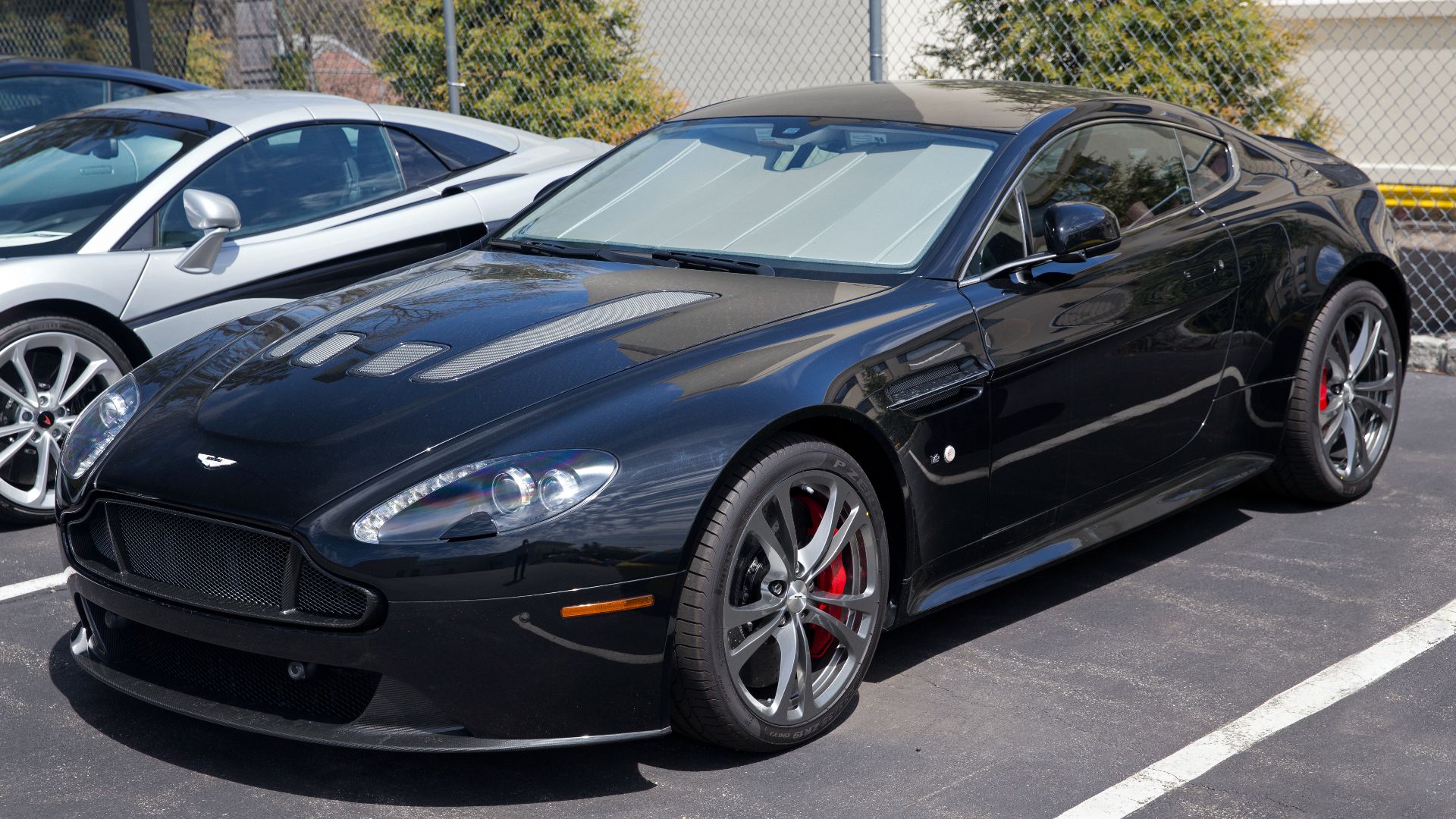 File:2017 Aston Martin V12 Vantage S, Jet Black, front left.jpg