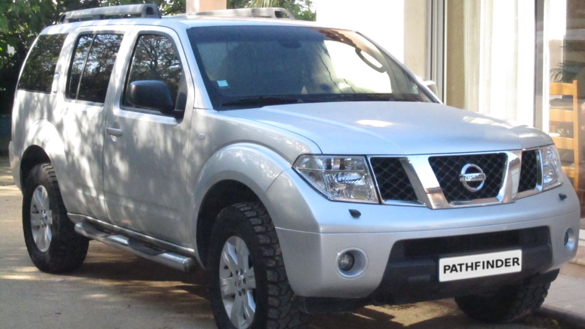 File:Nissan Pathfinder 2005 R51.jpg