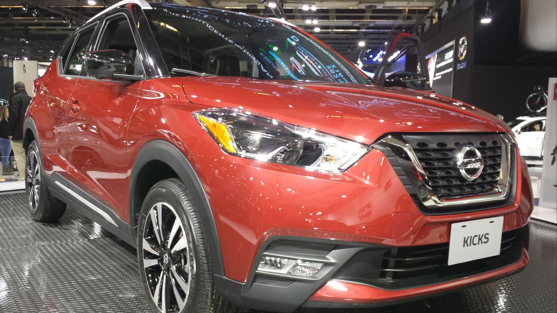 File:2018 Nissan Kicks au SIAM 2018.jpg