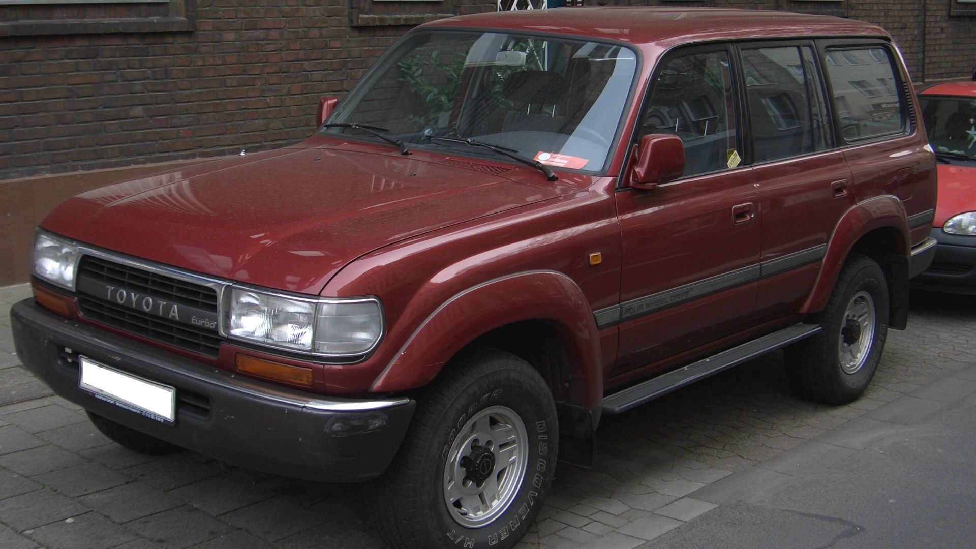 File:Toyota Land Cruiser VX 80 series 1990-1997 frontleft 2008-04-11 U.jpg