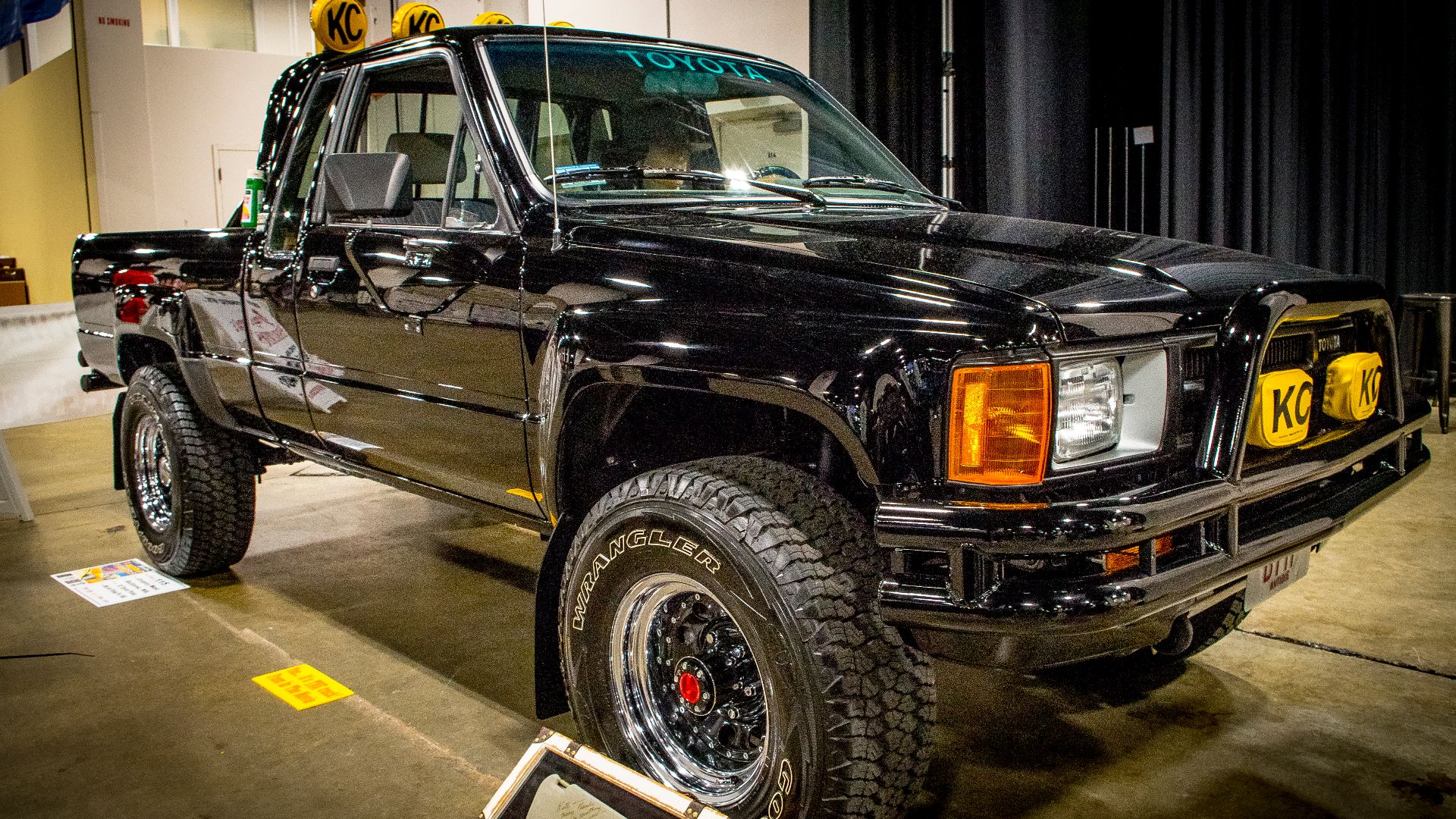 File:1985 Toyota SR5 Pickup (25952052560).jpg