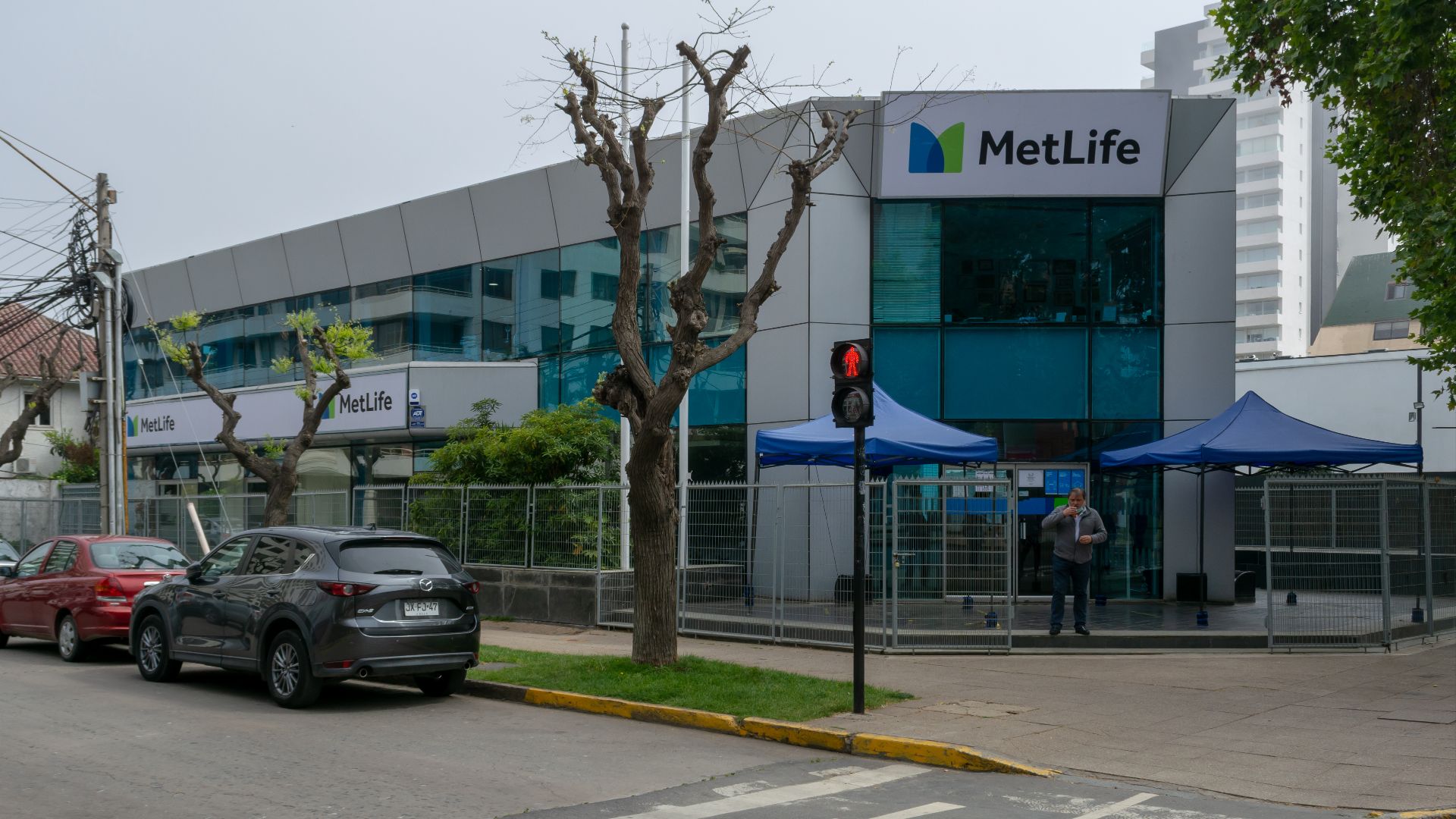 File:MetLife, Viña del Mar 20211006.jpg