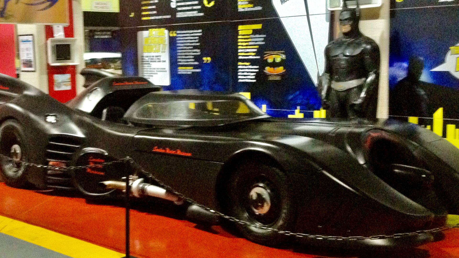 File:Batmobile from Tim Burton's 1989 'Batman'(Ank Kumar) 03.jpg