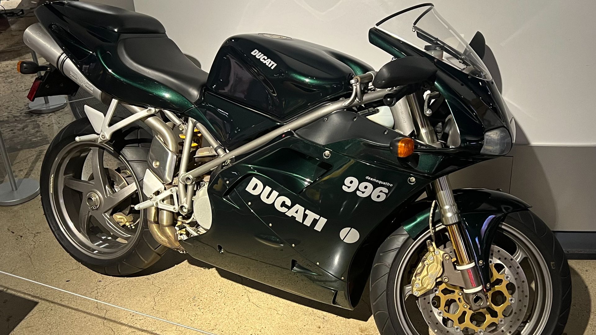 File:2001 Ducati 996 The Matrix Reloaded Petersen Automotive Museum.jpg