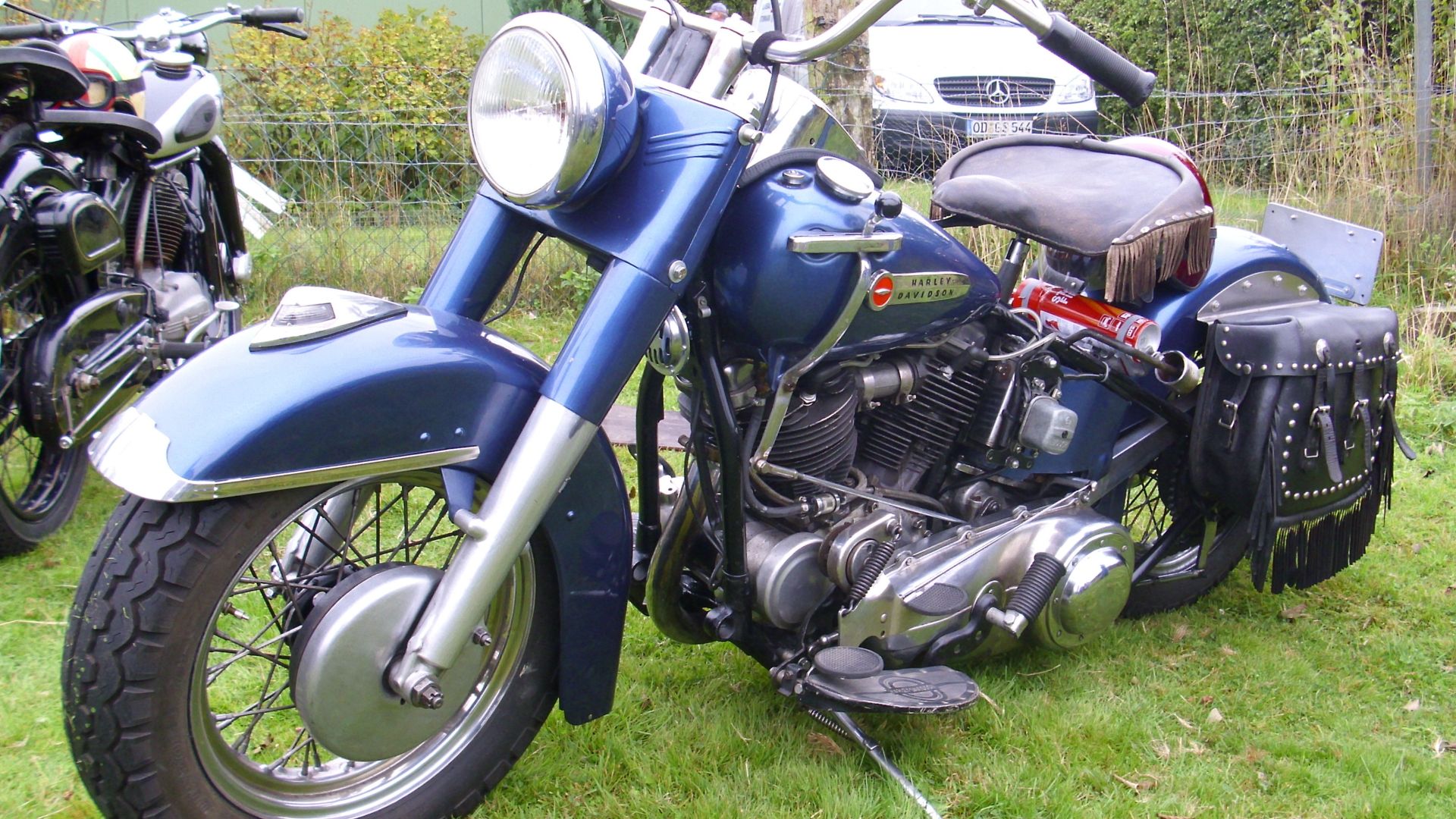 File:Harley-Davidson FL Hydra-Glide 01.jpg