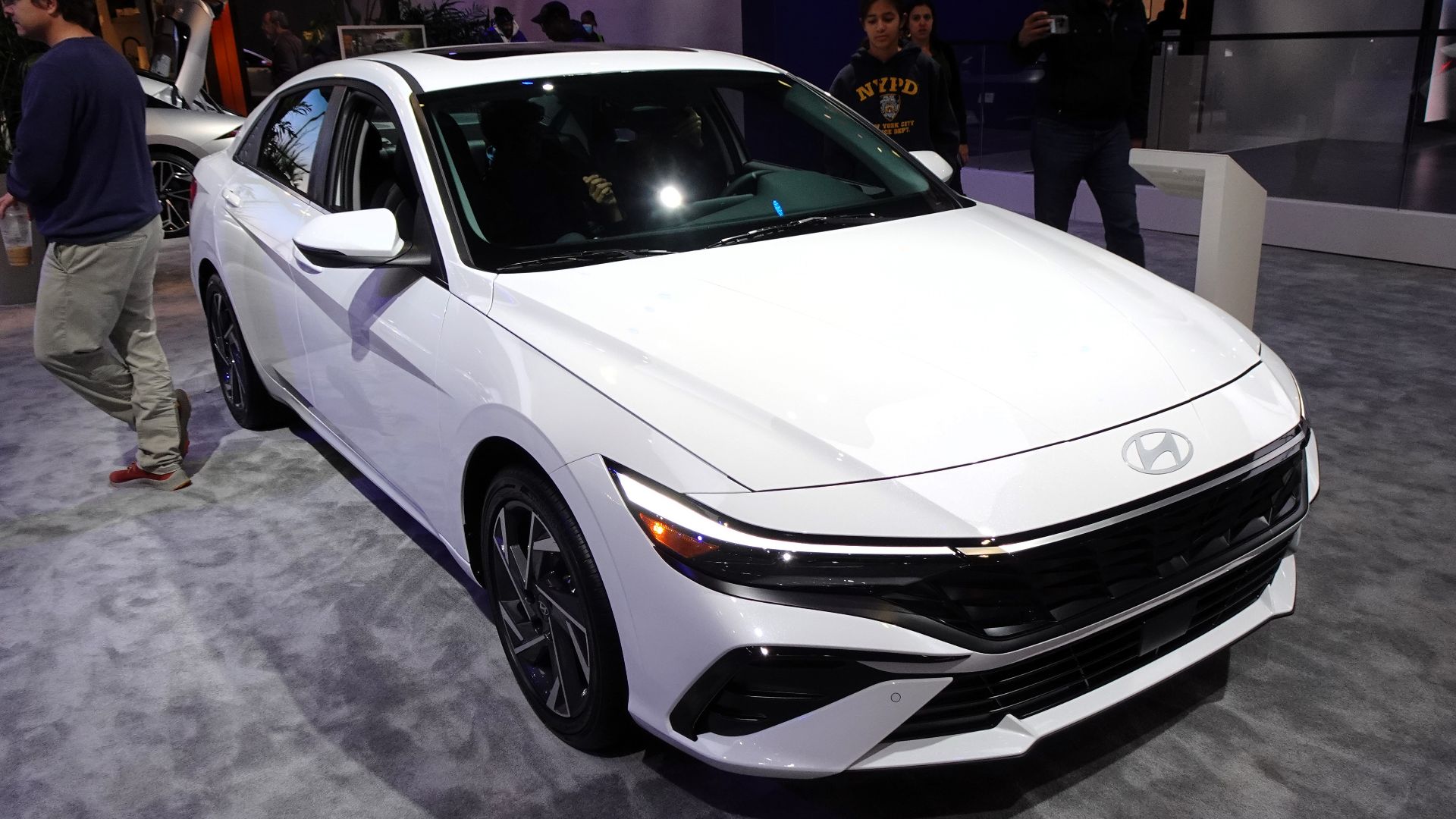 File:Hyundai Elantra Hybrid Limited (2024) (53625785498).jpg