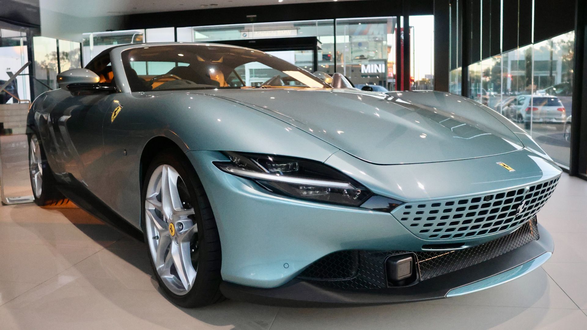 File:2024 Ferrari Roma Spider in Adelaide, Australia.jpg