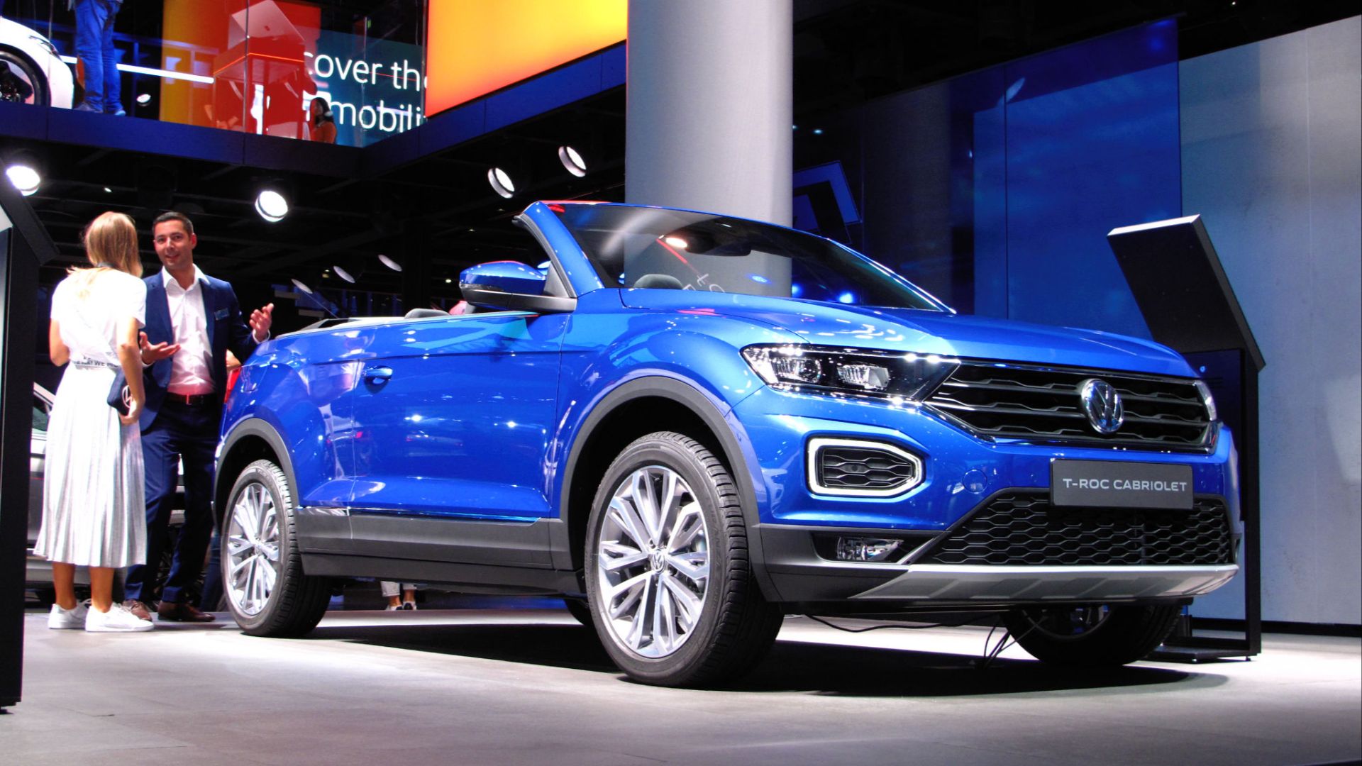 File:Volkswagen T-Roc Cabriolet (48768402892).jpg