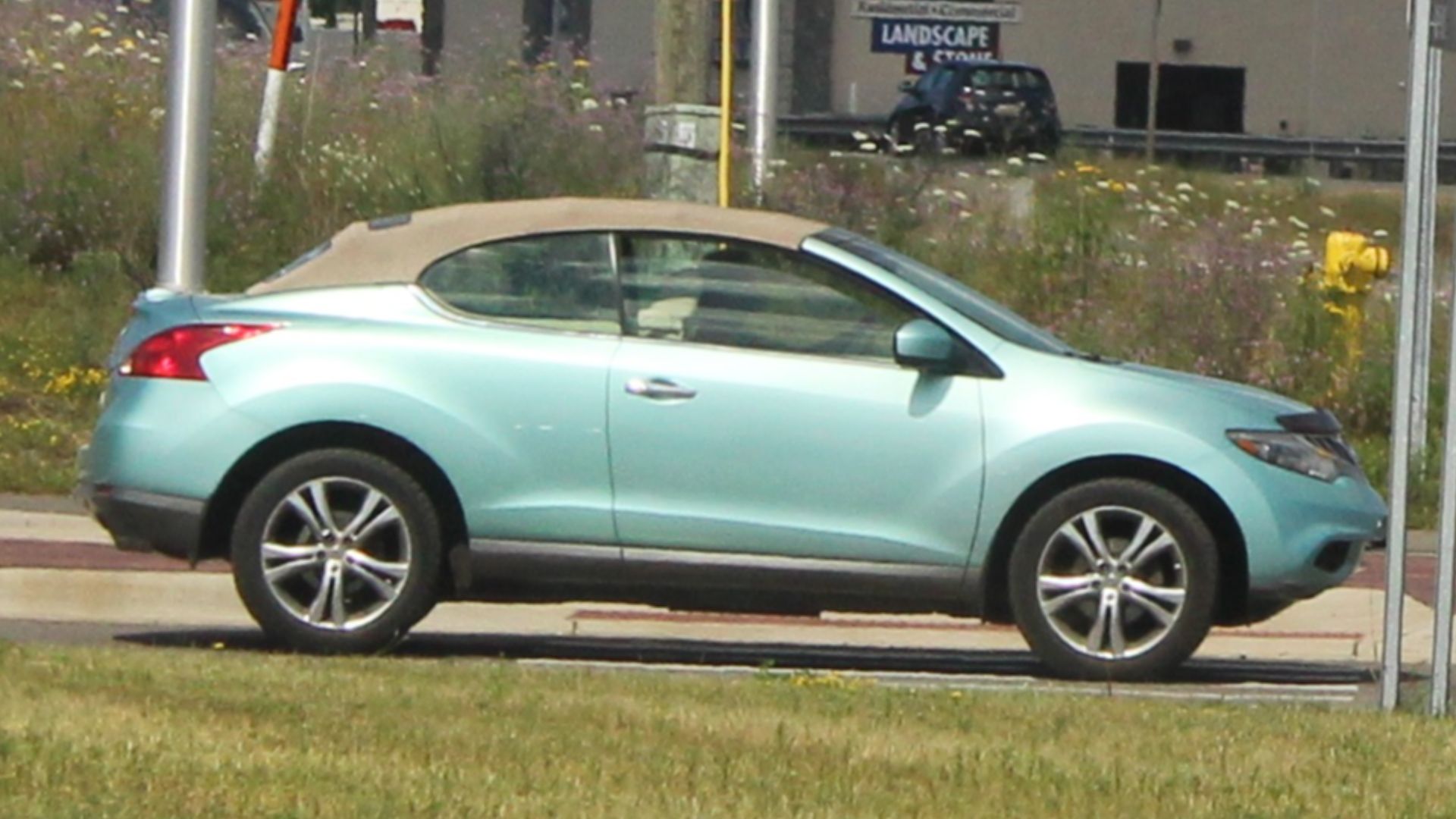 File:Nissan Murano CrossCabriolet.jpg