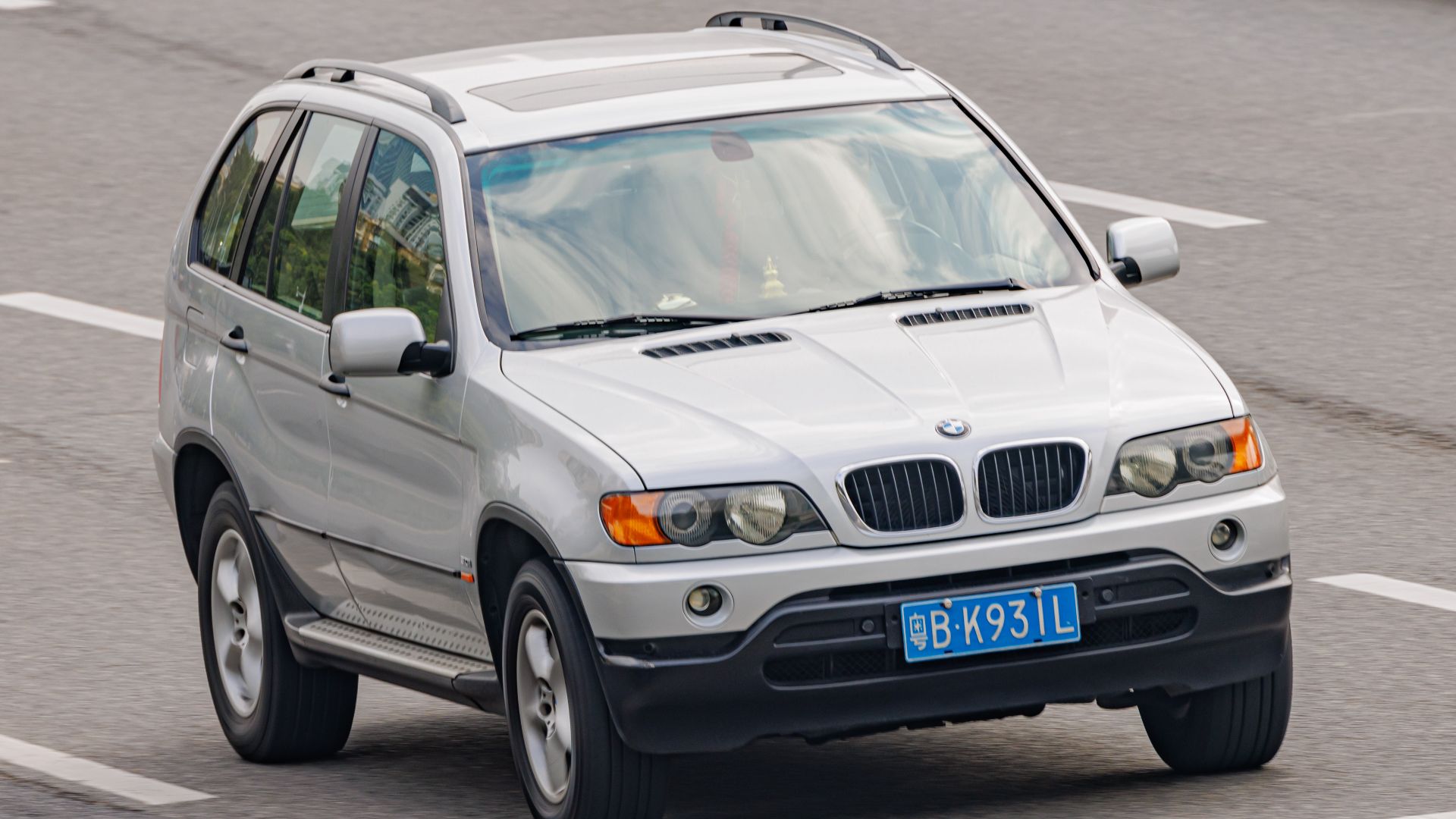 File:BMW X5 (E53) China (2).jpg