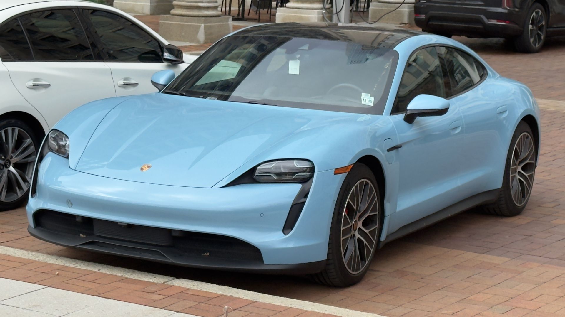 File:A Porsche Taycan.jpg