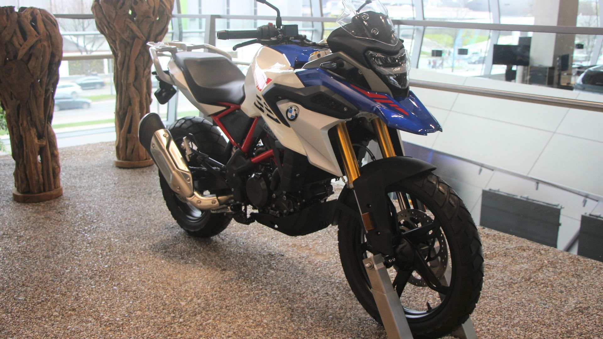 File:BMW G310 GS front 2023-04.jpg