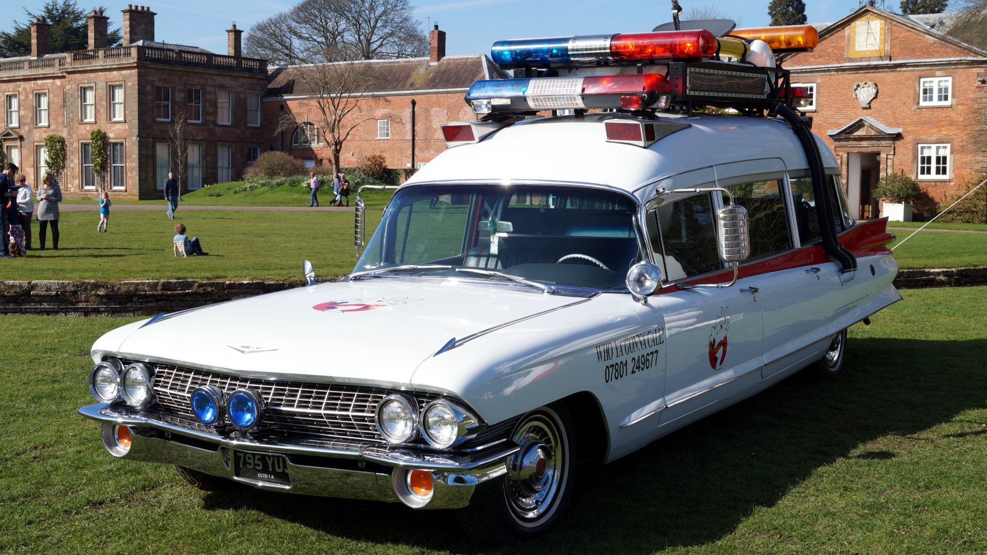 File:Ghostbusters Ectomobile - Cadillac Miller-Meteor (17176308967).jpg