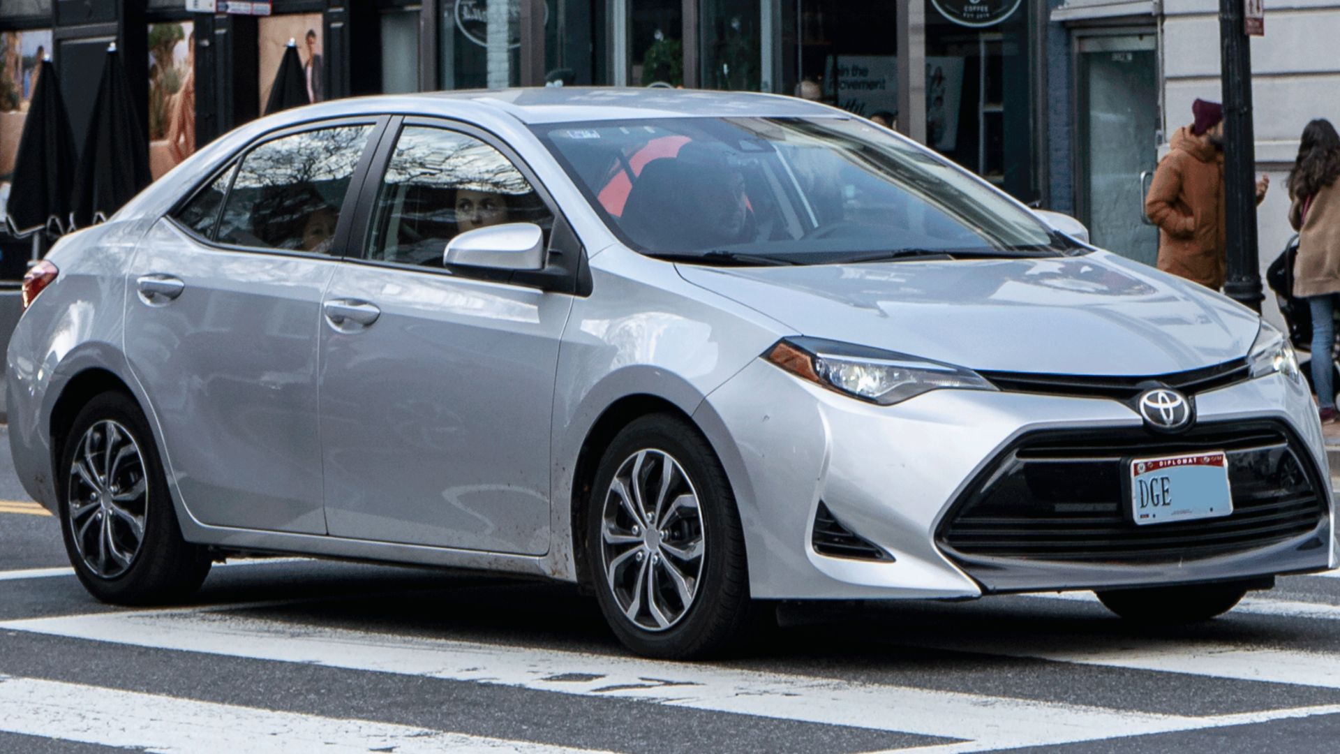 File:Toyota Corolla (E170) Washington DC Metro Area, USA.gif