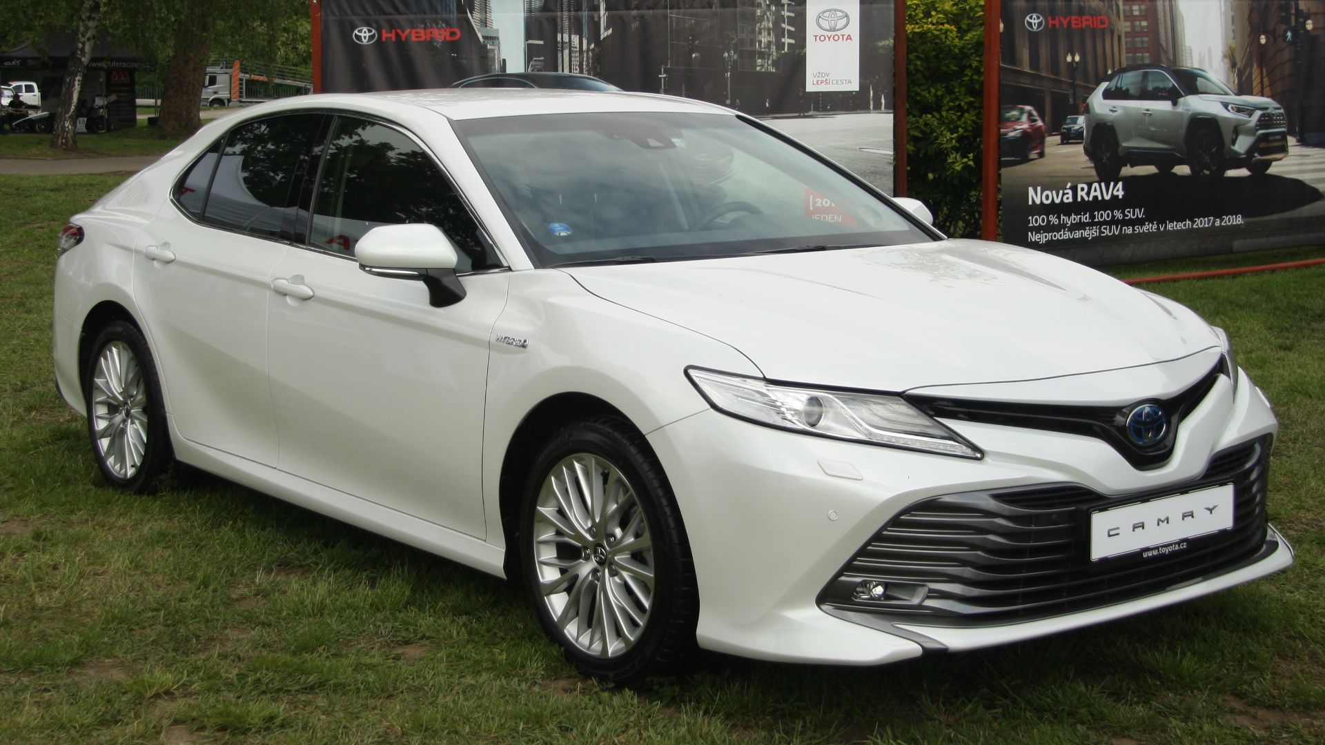 File:Toyota Camry 2019 at Legendy 2019 in Prague.jpg