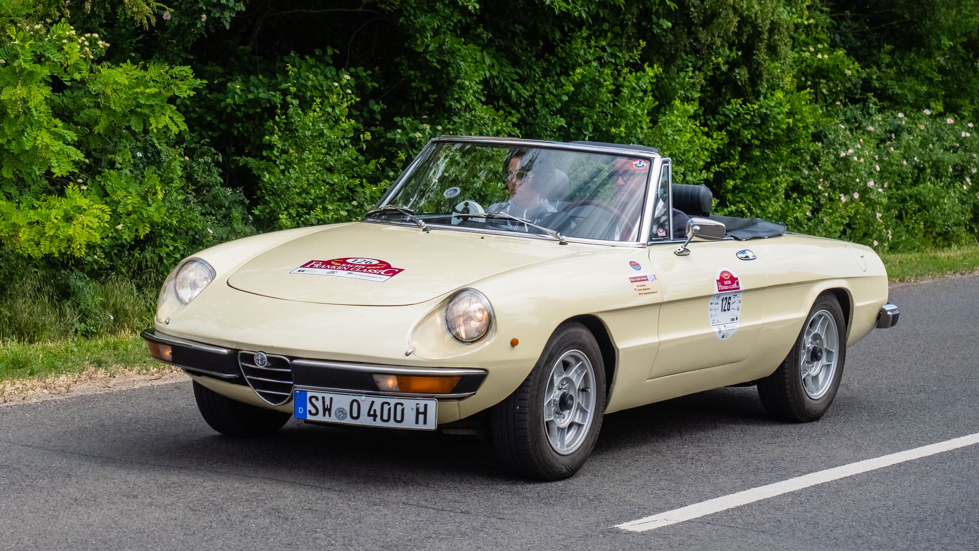File:Alfa Romeo Spider 2000 Veloce Sachs Franken Classic 2018 P5201056.jpg