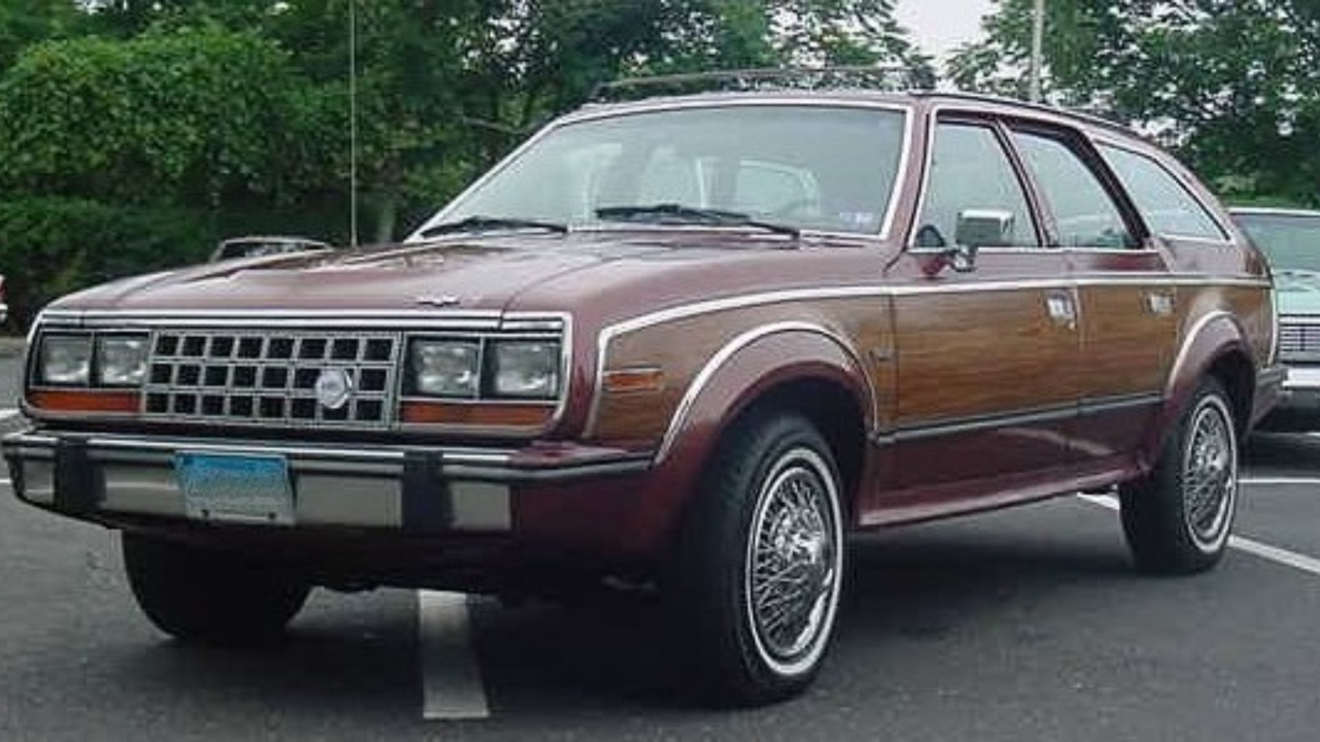 File:1987 AMC Eagle wagon burgundy-woodgrain NJ.jpg