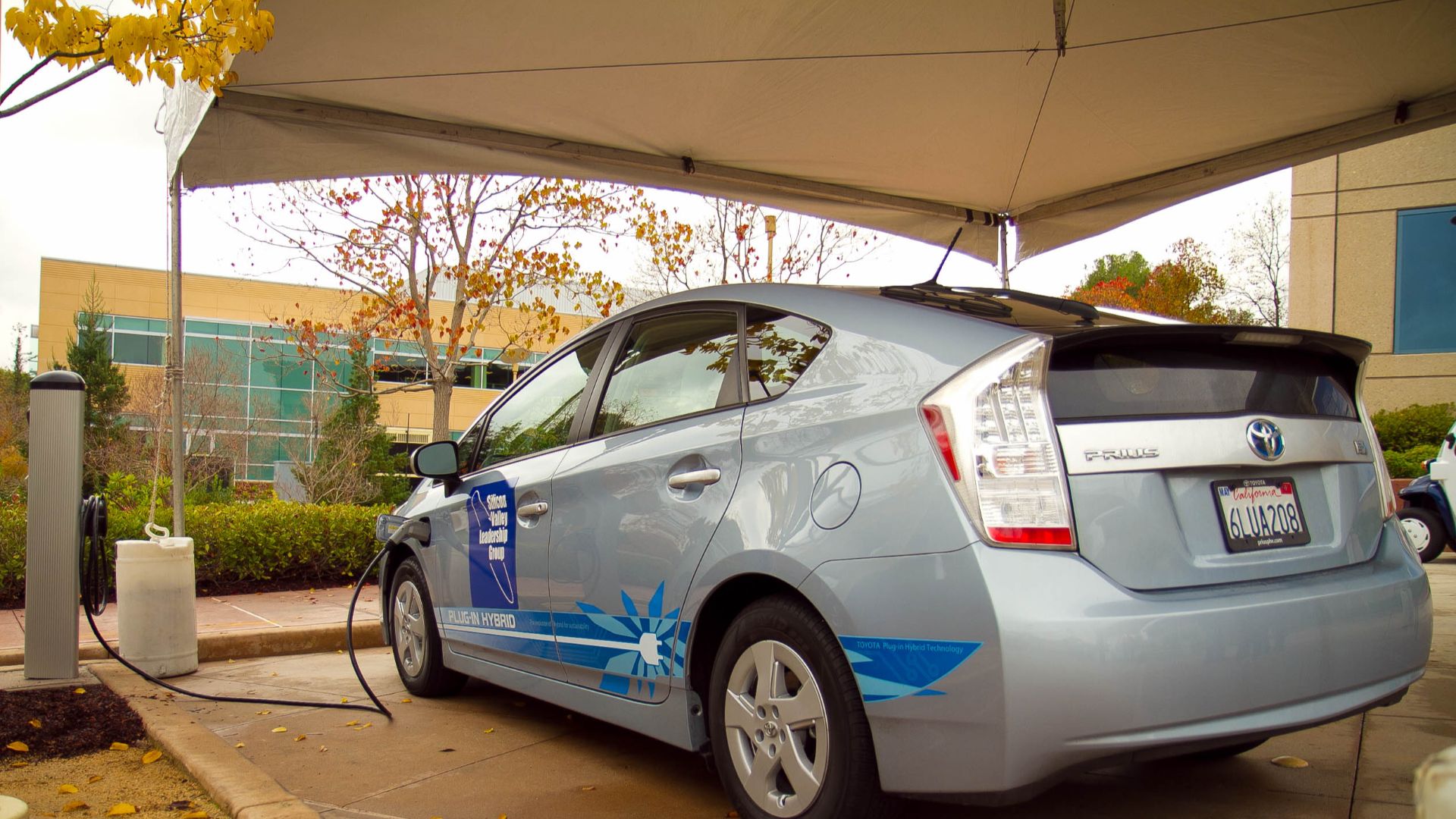 File:Toyota Prius plug-in hybrid charging.jpg