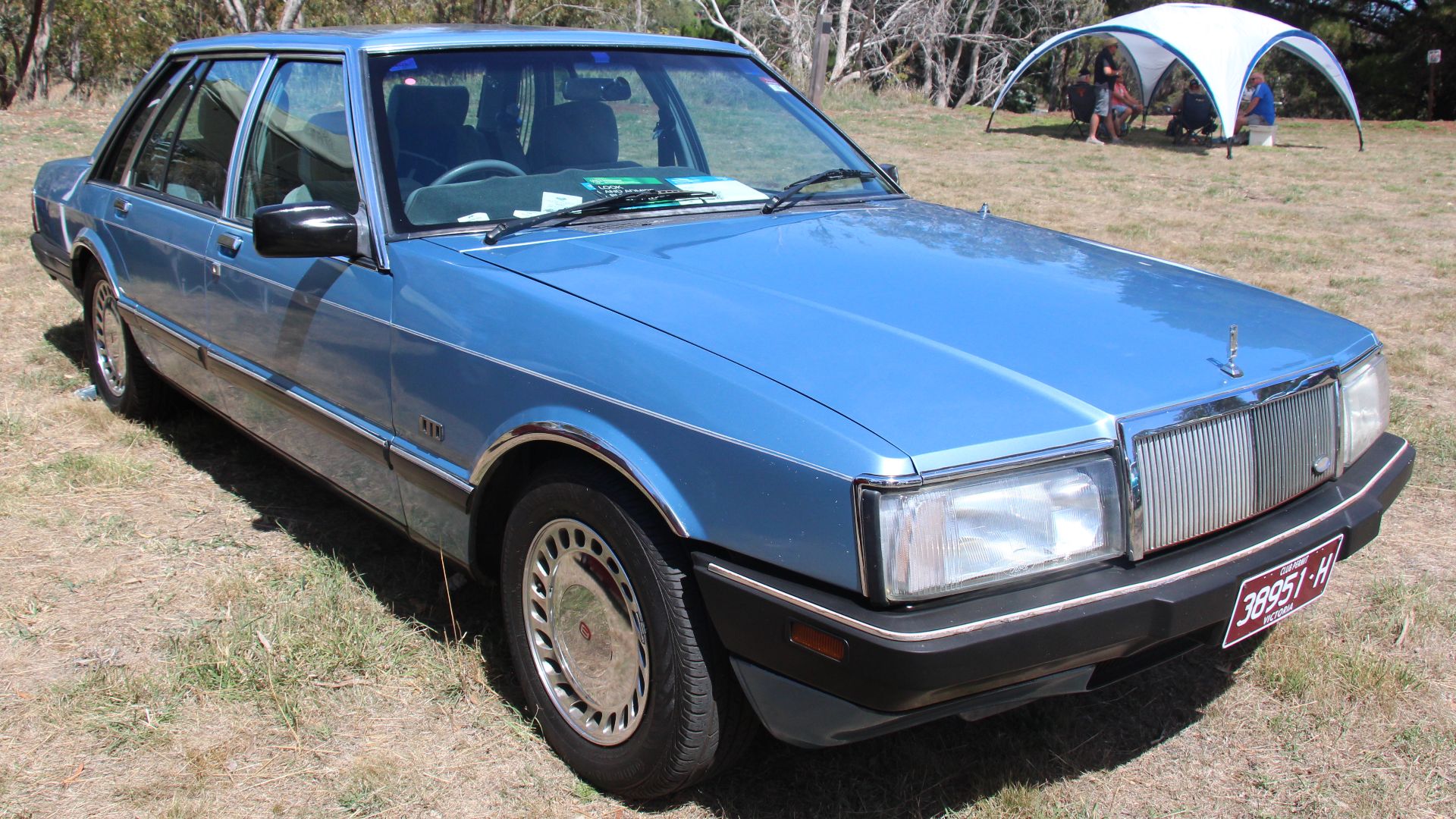 File:1985 Ford FE LTD Sedan (25279677005).jpg