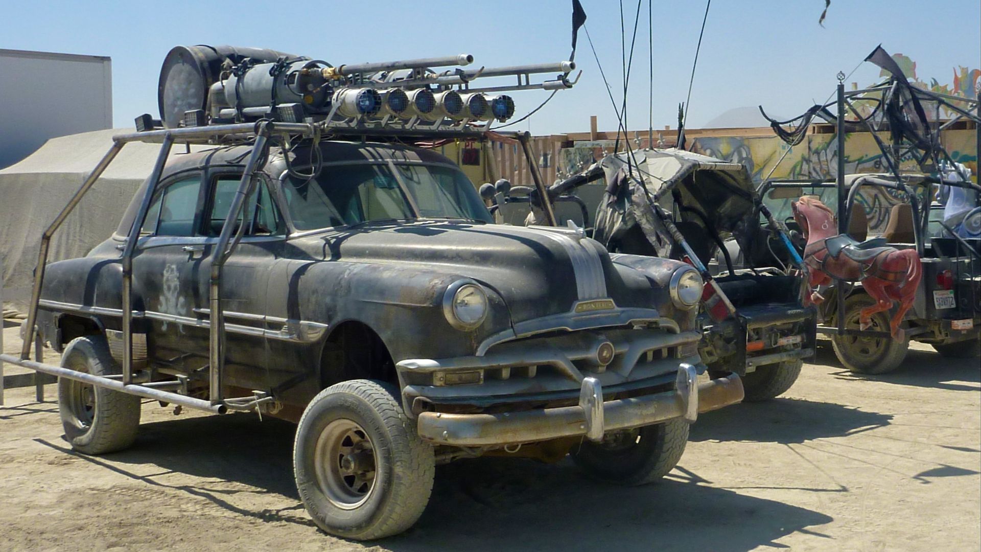 File:Mad Max (7909598942).jpg