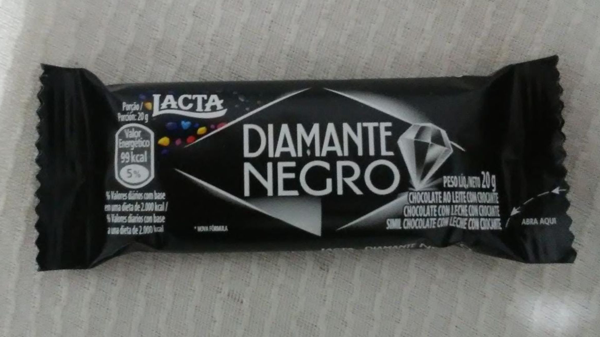 File:Diamante Negro - Chocolate da Lacta.jpg