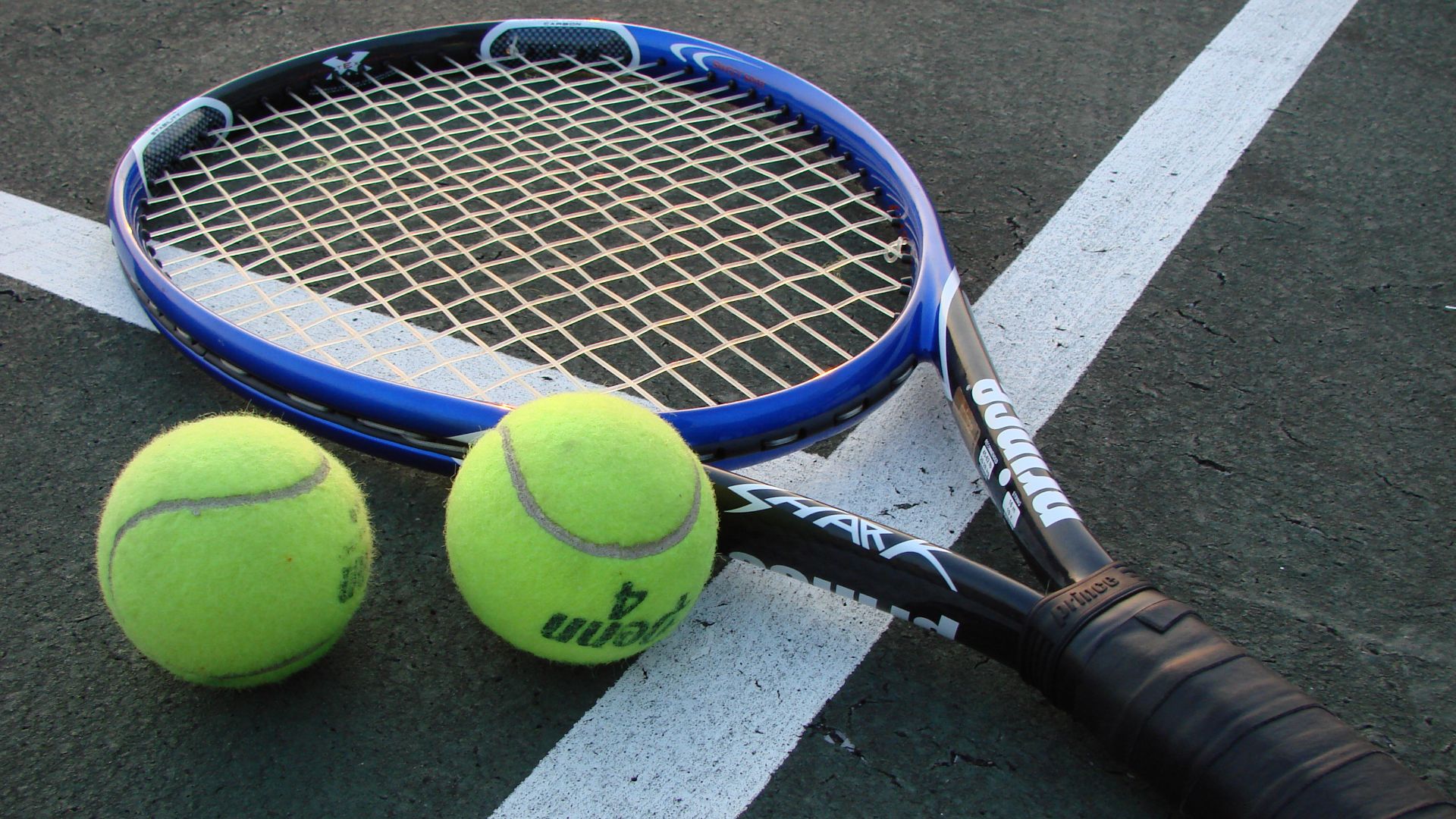 File:Tennis Racket and Balls.jpg