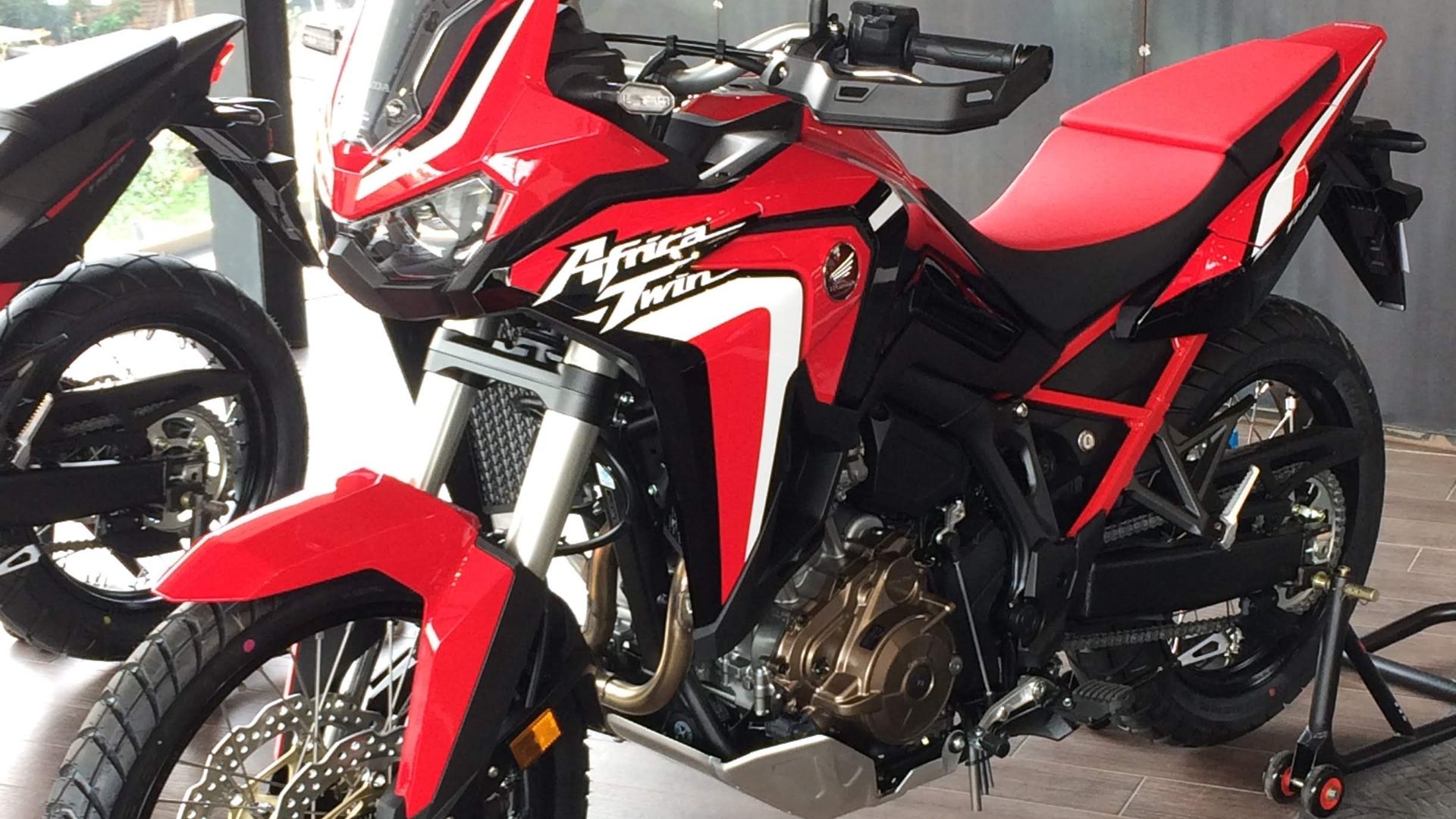 File:2020 Honda CRF1100L Africa Twin MT.jpg