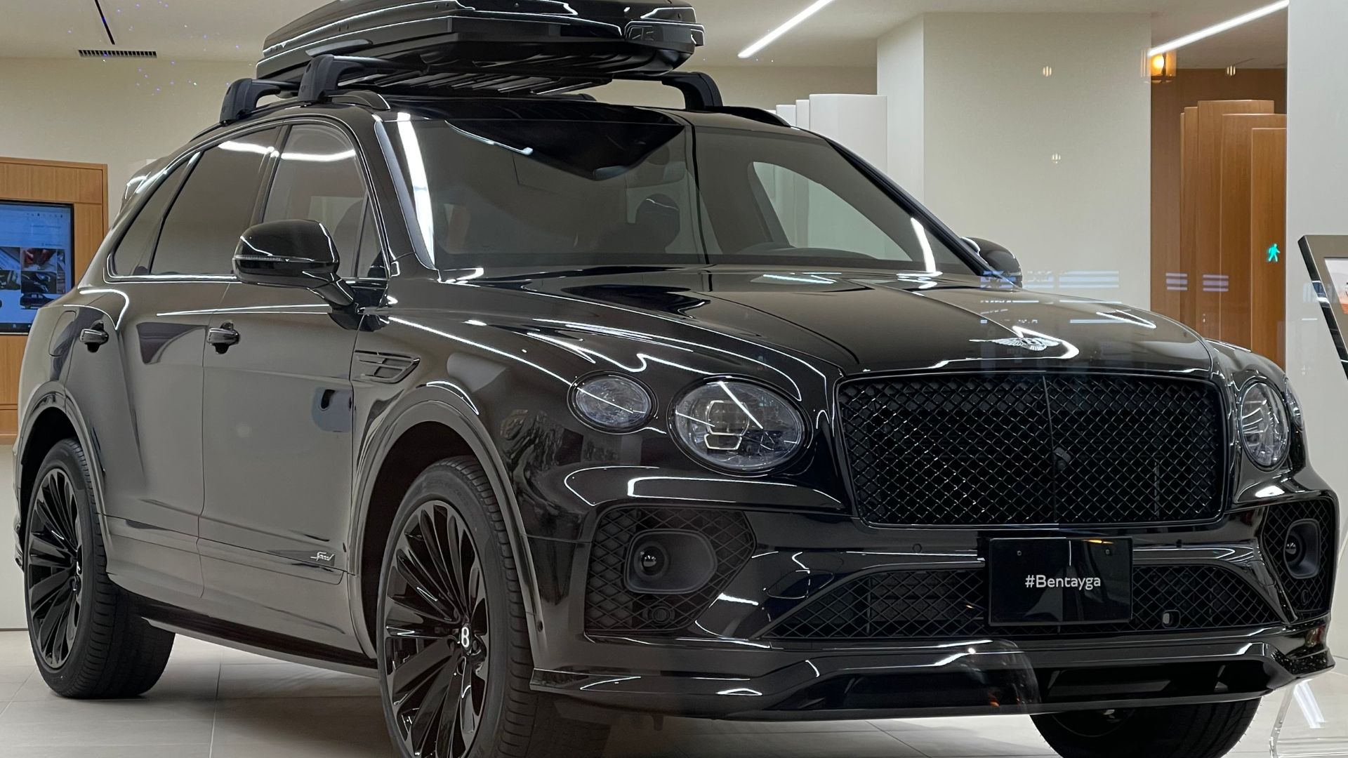 File:Bentley BENTAYGA SPEED.jpg
