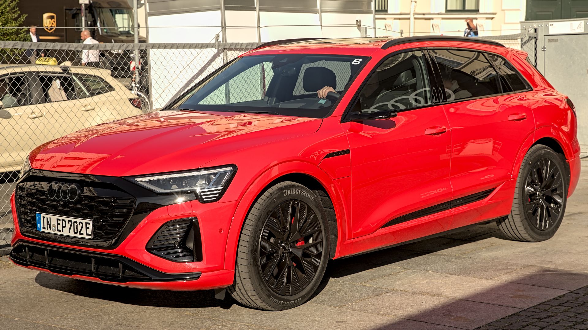 File:Audi Q8 e-tron IAA 2023 1X7A0616.jpg